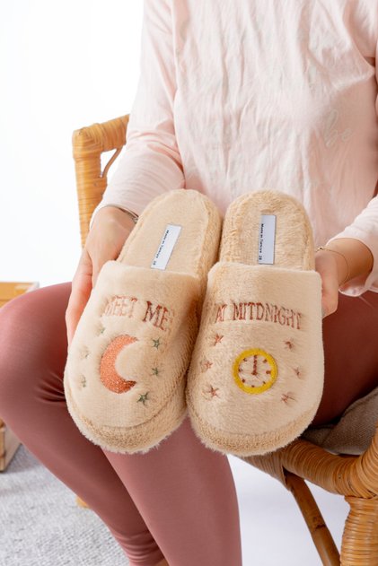Plush Day and Night Women's Indoor Slippers Plush House Slippers Guest Slippers Bundle Slippers