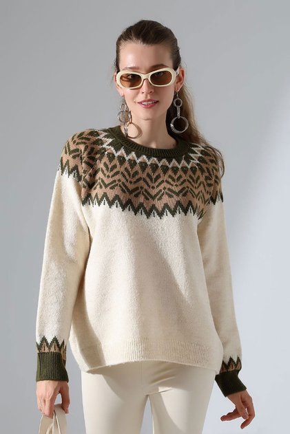 Women's Beige Crew Neck Snow Patterned Knitwear Sweater