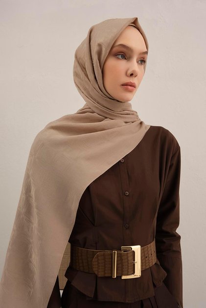 شال ليوسيل نايا مونوغرام مربع الشكل 6 04