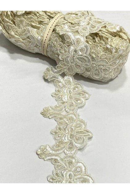 Cream Guipure / Pearl Guipure / 14 Meters