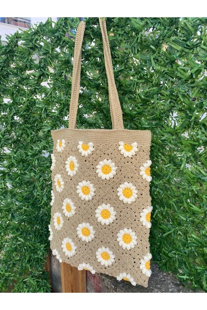 Daisy Patterned Knitted Shoulder Bag