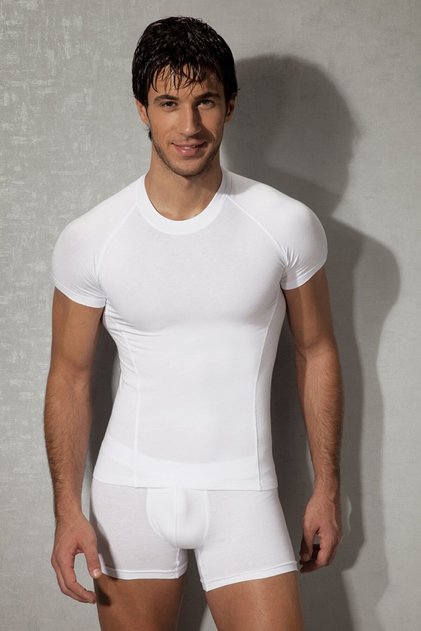 Essentials Men's T-Shirt 2535