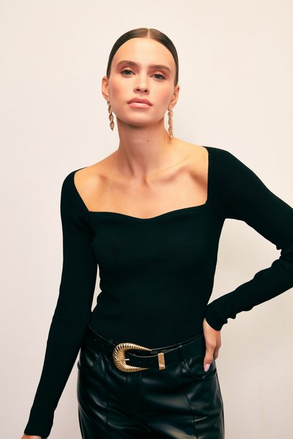 Strickbluse mit Herzausschnitt - Schwarz