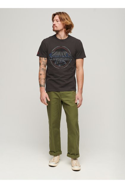 Tricou bărbătesc antracit cu imprimeu și guler rotund M1011981ADEZ_ROCK GRAPHIC BAND TEE