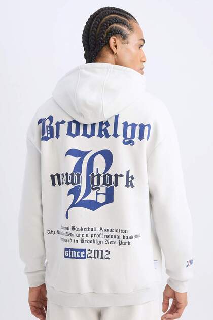 Defactofit Nba Brooklyn Nets Comfort Fit Relaxed Fit Hooded Thick Back Printed Sweatshirt D3222Ax