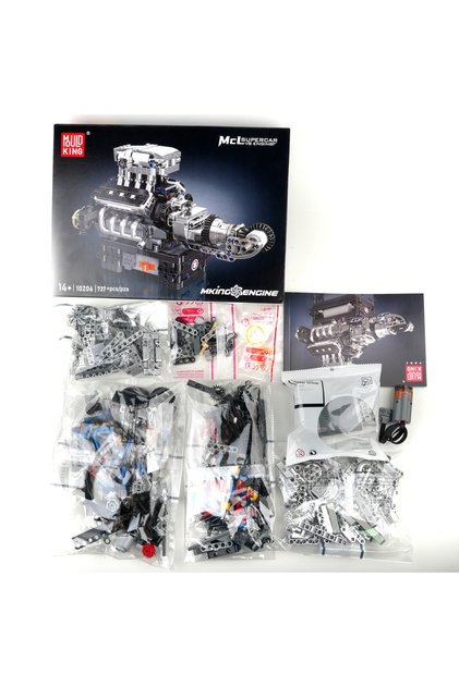 10206 Mould King 10206 Sport Car V8 Engine Building Blocks 737PCS Technical Part MCL Motorized Simul