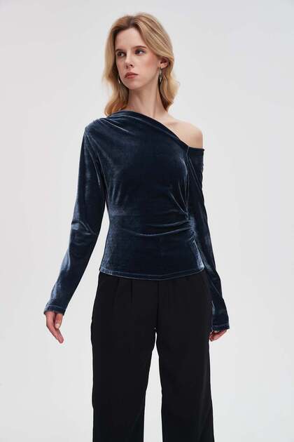 Off-Shoulder Long-Sleeve Top