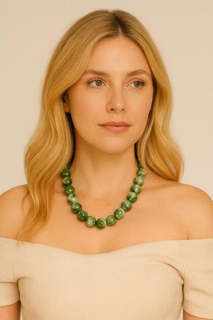 Women's Necklace with Big Beads - 20mm Beads
