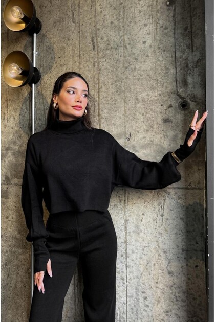 Turtleneck Finger-Locking Bottom Top Knitwear Suit