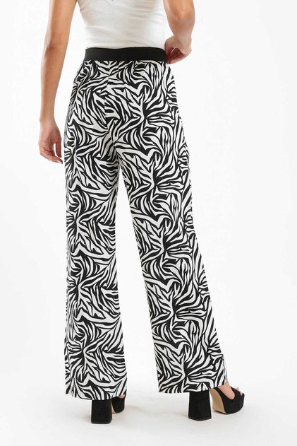 بنطلون مطبوع بخصر مطاطي