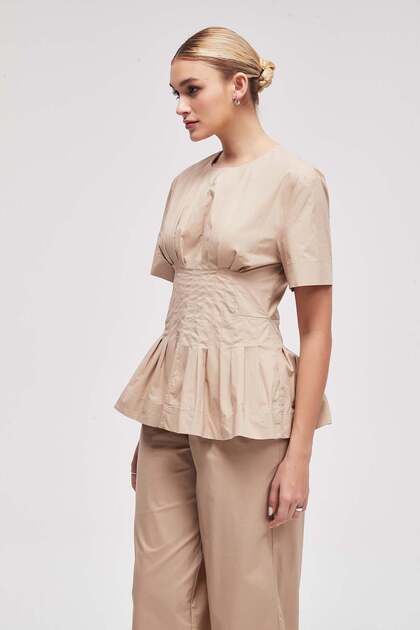Solid Ruffled Half-Sleeve Top
