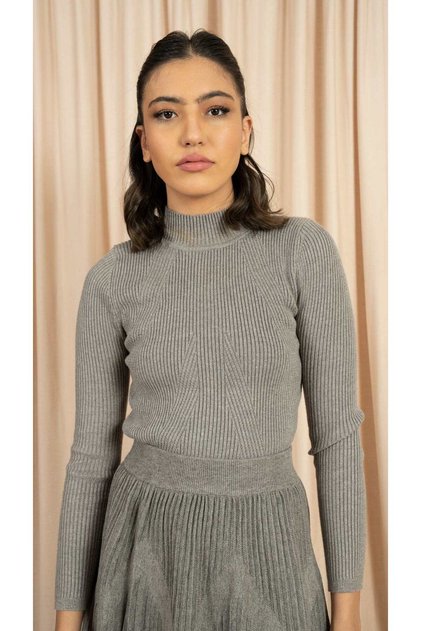 Fitted Long-Sleeve Top