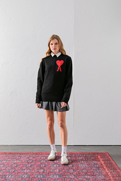 Crew Neck Heart Detail Knitwear Sweater - Comfortable and Stylish | Quality Knitwear | Trend Sweater, Knitwear Sweater