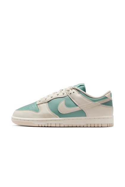 Спортни обувки W Dunk Low 38