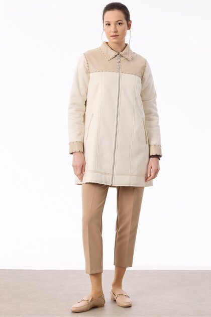 Fur Inside Staple Detailed Coat Beige