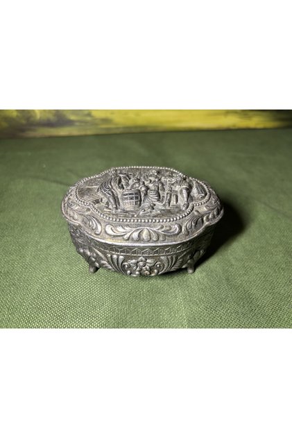 Japanese Manufacture Metal Jewelry Box Measures 8.5cm 6.5cm 4.5cm