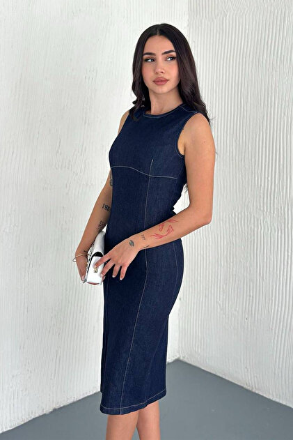 فستان دنيم نسائي من الليكرا بسحاب – تصميم مرن ومريح يناسب الجسم