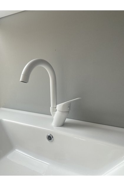 BEYAZ LAVABO BATARYASI