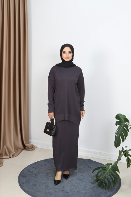 Button Detailed Mercerized Skirt Suit