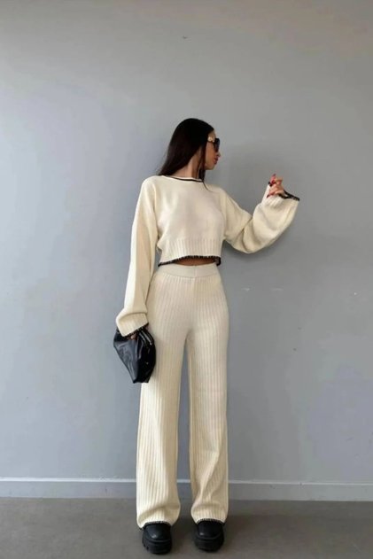 Women's Cream Comfortable Fit Knitwear Two-Piece Set - Modern and Stylish Combination