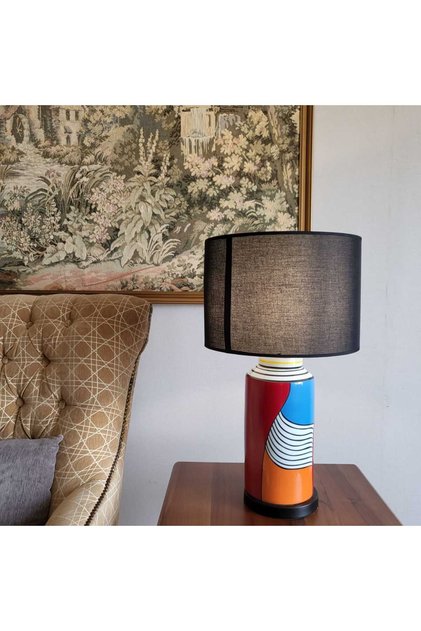 Shehon table lamp with a stylish and modern design