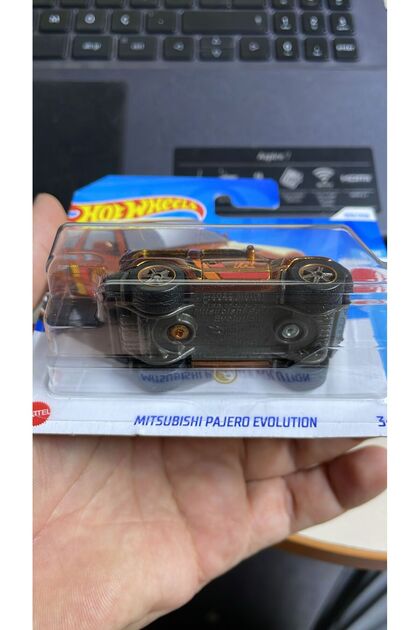 HOT WHEELS Mitsubishi Pajero Evolution STH Super Treasure Hunt 1