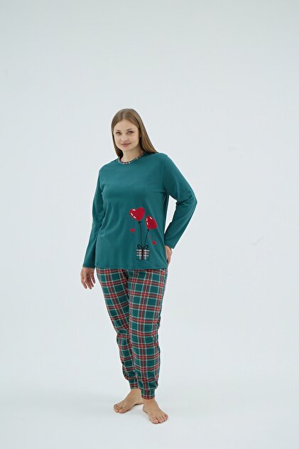 17087 Women's Oversized Printed Pajama Set