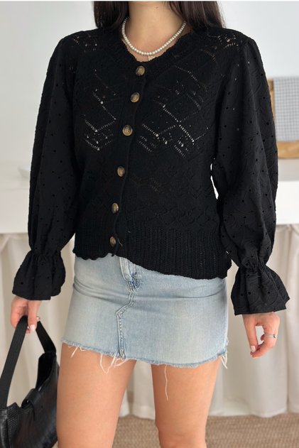 Black Fisto Lace Detailed Buttoned Knitwear Cardigan Standard Size