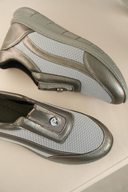 Large Size Casual Walking and Stylish Sports Shoes