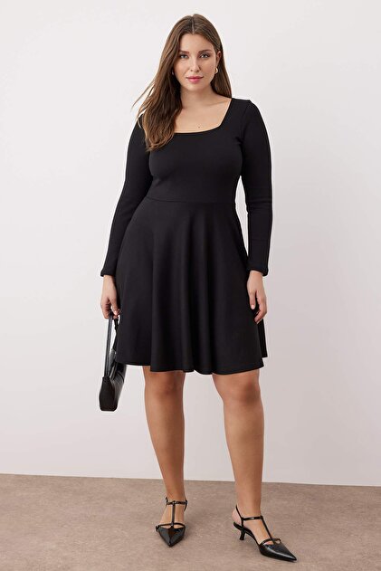 Trendyolmilla Curve Siyah Kare Yaka Skater Mini Örme Büyük Beden