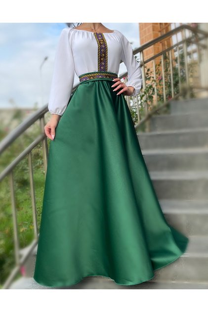 Rochie stilizata cu motive traditionale lunga Margareta