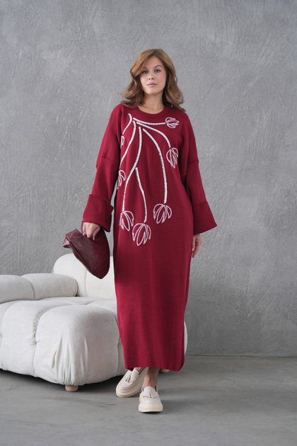 Women's Wide-Fit Long Knit Dress with Front Glass Pearls and Sequin Embroidery