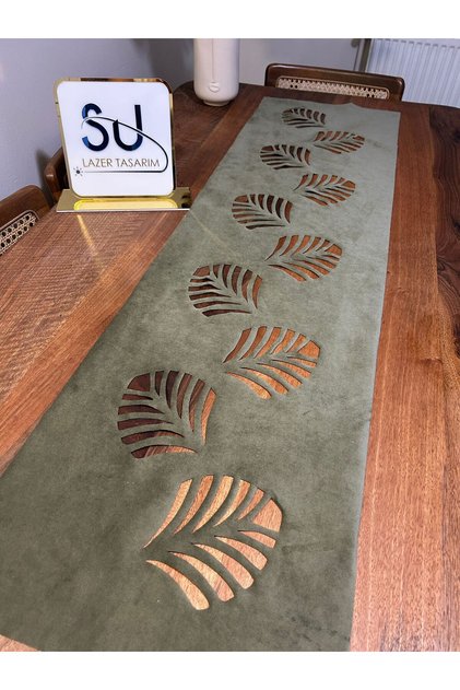 Khaki Green Palm Leaf Patterned Runner American Service Tablecloth