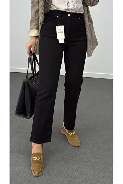 Berlin Slim Kesik Paça Jeans