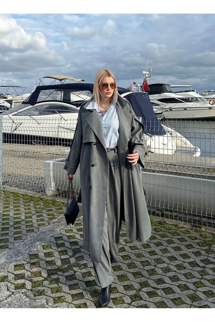 “Kemer Detaylı Oversize Gri Trençkot”