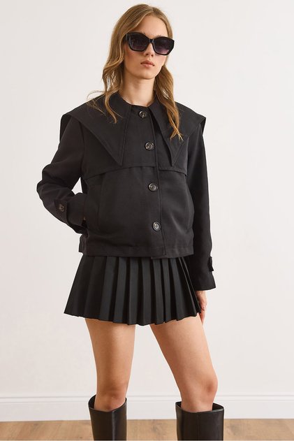 Women's Black Collar Cuff Detailed Pocketed Crop Trench Coat Trc-00000011