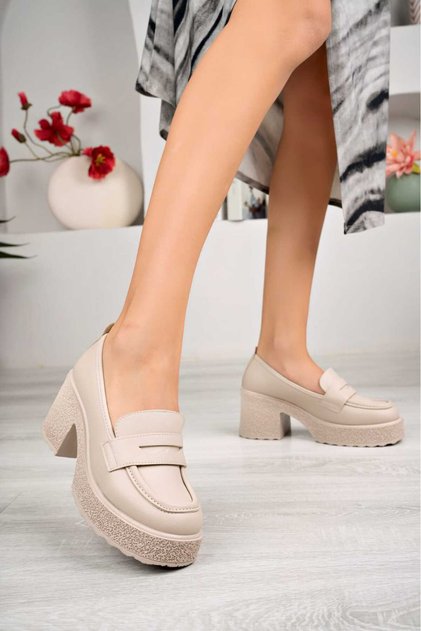 Women's Beige Leather Loafer Heeled Shoes