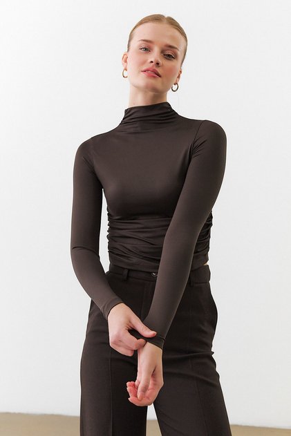 Büzgülü Body