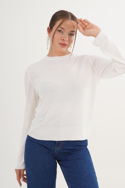 Crew Neck Basic Thin White Knitwear Sweater