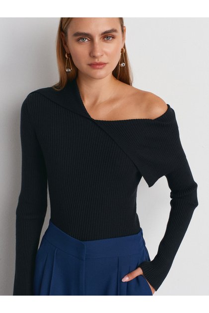 10815 Asymmetrical Collar Wool Ribbed Knit Sweater-Black