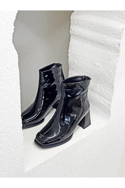 26K415-1 Patent Leather Special Design Back Zipper Heeled Women's Boots
