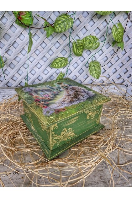 Vintage Style Handmade, Memory/Jewelry/Material Box, Gift.
