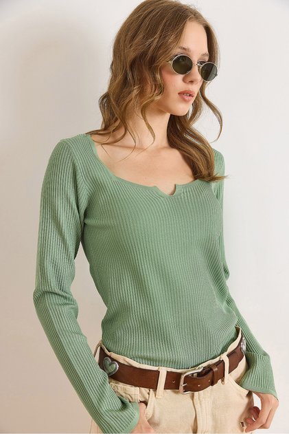 Women's Green Collar Detailed Ribbed Stretchy Knit Blouse Blz-19003132