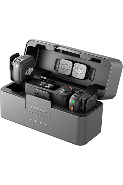 Microfon 3 (2 transmițătoare + 1 receptor + carcasă de încărcare), Microfon wireless mini pentru iPhone/Cameră/Android, Ultraușor, Control adaptiv al câștigului, Protecție împotriva interferențelor în bandă dublă, Autonomie de 28 de ore, Vlog
