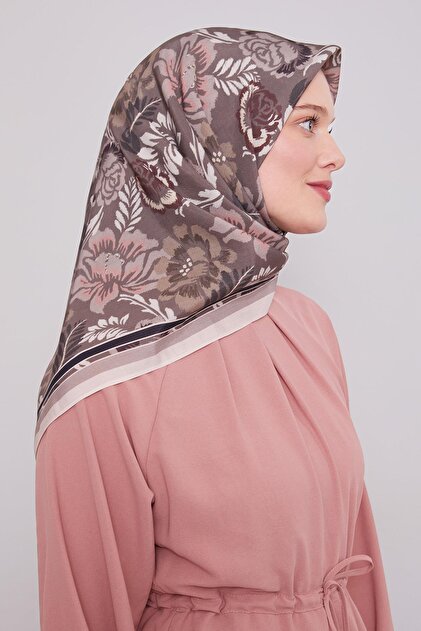 Powder Rose Pattern Aura Scarf