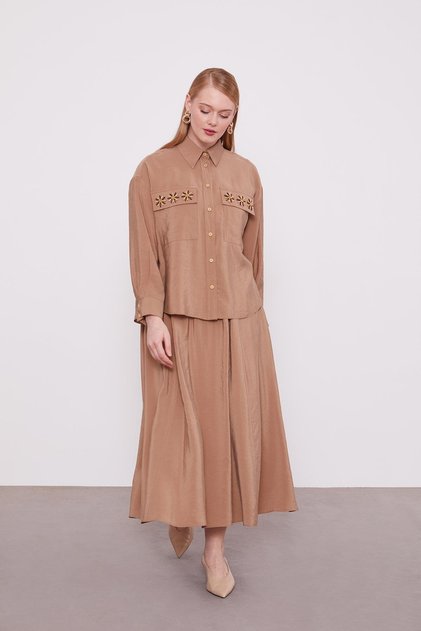 Camel Pocket Bead Daisy Detailed Skirt Set