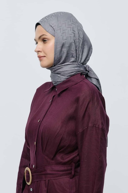 Silky Jacquard Series Maze Pattern Shawl