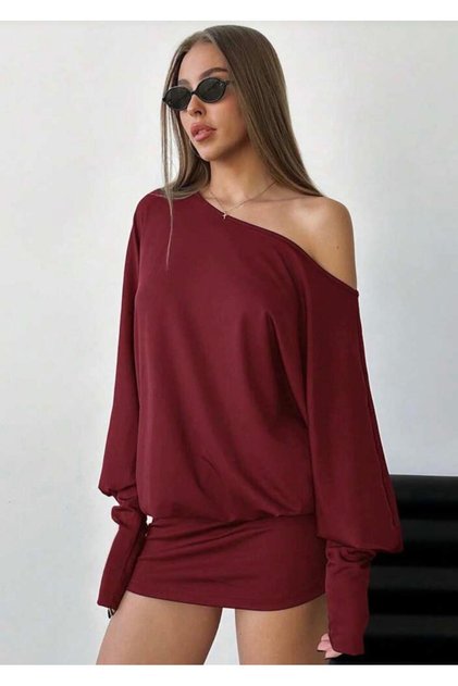 Mini rochie asimetrică cu mâneci lungi