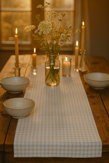 Cream White Houndstooth Stylish Table Runner 50X150 cm – Modern and Elegant Tablecloth Runner