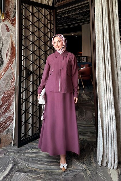 Burgundy Pocket Detailed Zippered Skirt Set